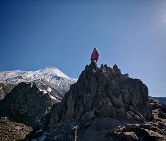 Прогулка к экструзии Верблюд и вулканический пляж Тихого океана