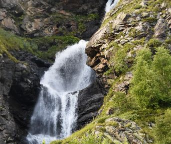 Северная Осетия: треккинг без палаток и рюкзаков. Тур-разведка.
