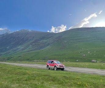 Весна в Осетии. Авторский 5 дневный тур.