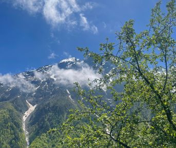 Авторский 2х дневный тур в Осетию с лавочкой счастья