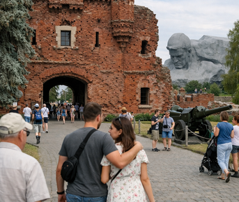 Экскурсия в Брестскую крепость и Беловежскую пущу с трансфером из Минска