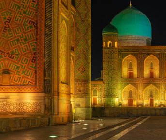 8 Марта в Узбекистане