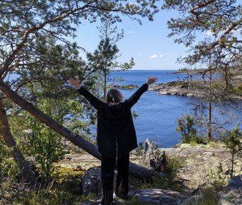 Майская Карелия: ощути пробуждение Севера у воды и скал