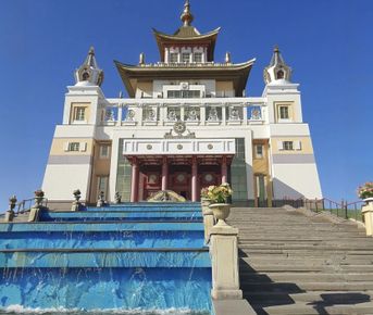 Калмыкия — тюльпановая долина! Автобусный тур из Москвы