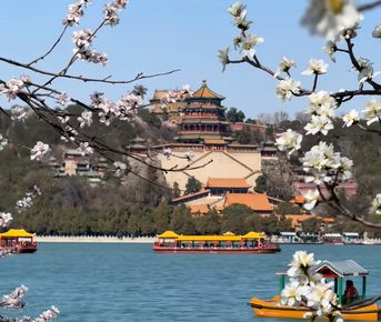 Китайская Симфония: Великая стена, сказочные горы, парки развлечений и мегаполисы