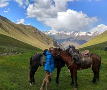 По пятам кочевников