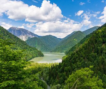 Абхазия озеро Рица из Адлера