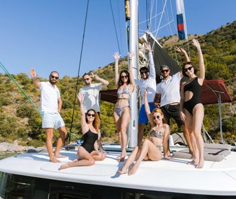 Турецкая Ривьера на парусном катамаране. Спокойствие и комфорт