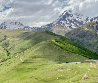 Величественный Казбег