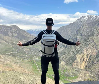 Поход к крепости Смбатаберд и монастырю Цахац Кар