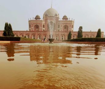 Дели по местам ЮНЕСКО 