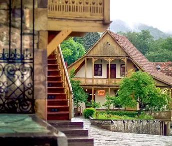 Голубоглазый Севан и родина Рубик джан — героя фильма Мимино