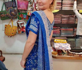 Путешествие к Тадж-Махалу: незабываемая сказка для девушек в сари