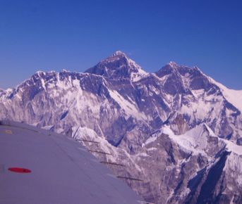 1-часовой панорамный полет вокруг горы Эверест