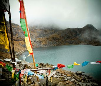 Fly to Gosaikunda Lake by Helicopter Tour in Nepal