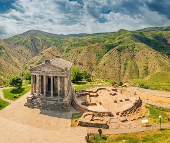 Индивидуальный тур в  храм Гарни, монастырь Гегард, Симфония Камней  