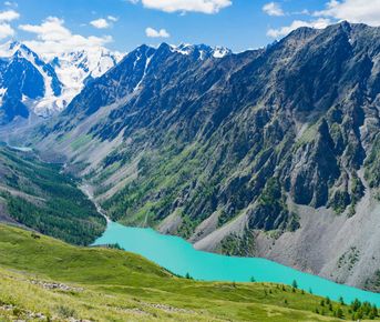 Треккинг к Шавлинским озерам c конным сопровождением