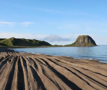 Все краски Сахалина: мысы, бухты и озёра