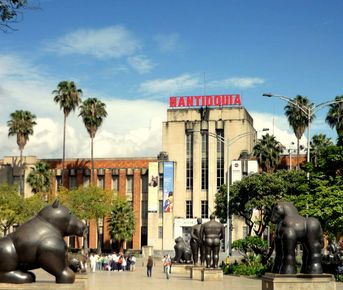 5 дней в яркой Колумбии: ритмы, цвета и культура в Медельине