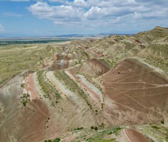 Джип-тур в неизведанную Грузию: пустыня Удабно, Радужные горы