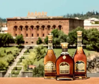 Коньяк и Шоппинг По-Армянски