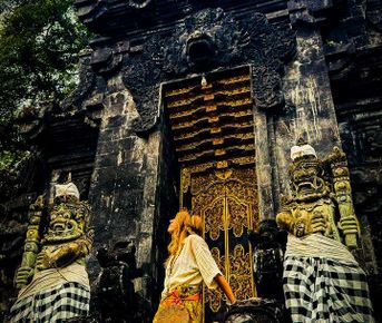 Bali Vespa Insta Trip — Ubud Goddess