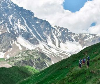 Приэльбрусье с комфортом. Треккинг по самым красивым местам