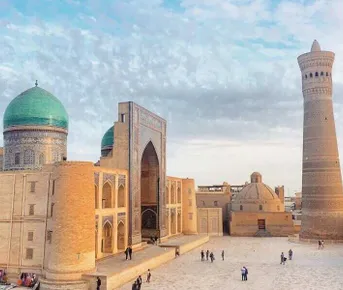 Один день в Бухаре: прогулка по городским легендам