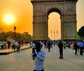 Экскурсия Дели в вечерних огнях на машине с гидом