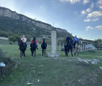 Конные прогулки по горе Таркитау