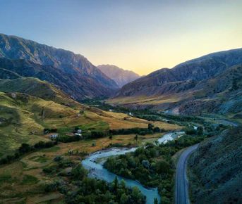 Невероятные пейзажи Суусамырской долины!