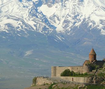 Армения за 4 дня: фантастические виды и древняя история