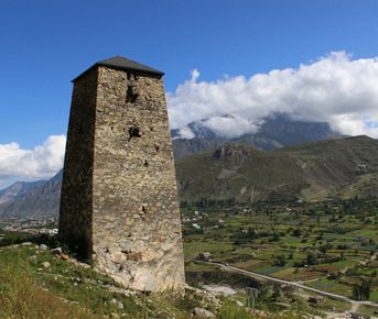 Два ущелья и Язык Тролля. Индивидуальный тур в Верхнюю Балкарию из Минвод