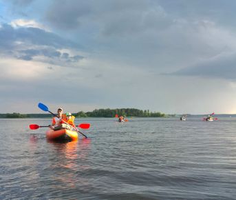 Сплав на байдарках по Московскому морю