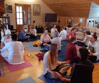 Йога-ретрит в Нахабино Sound Healing Yoga