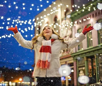 Рождественское путешествие на Байкал: магия льда, воды и горячих источников.