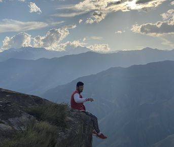 Рождество.  Минеральные бассейны в горах