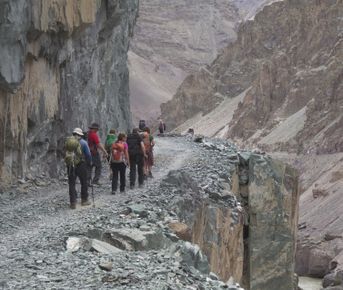 Охлаждение и путешествие в стиле кандзи