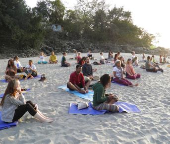  Тур по йоге и медитации