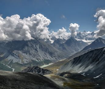 Конный тур к подножию легендарной горы Белуха