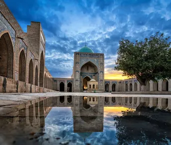 Две легенды — Самарканд и Бухара