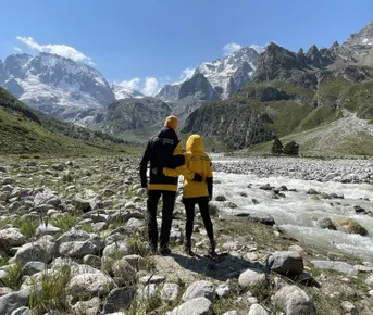 Нетипичное Приэльбрусье с аляскинским маламутом!