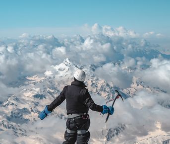Восхождение на Эльбрус с проживанием в отеле