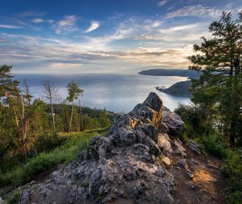 ТРИ БЕРЕГА БАЙКАЛА