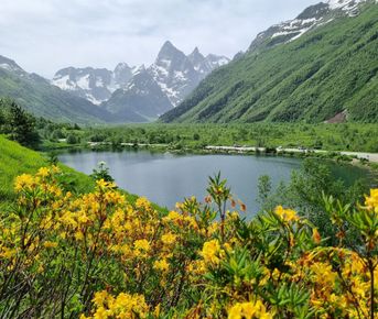 Красоты Домбая. Лучшие трекинги налегке