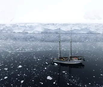 Антарктида Fly (Через пролив дрейка на самолете)