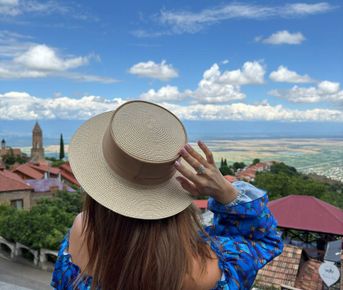 Грузия - веселый молодежный и комфортный тур (винодельни, мастер-класс, горы и море)