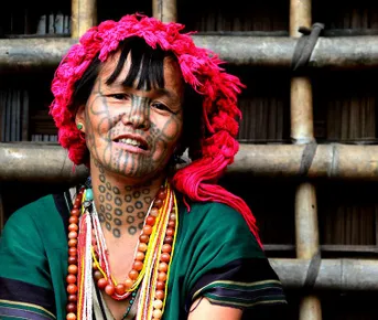 В Мьянму с историком