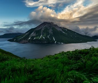 Северные Курилы. Вулкан Креницына, Эбеко, Алаид