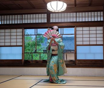 Япония комфорт. Лето и древние столицы. Личный гид + водитель.